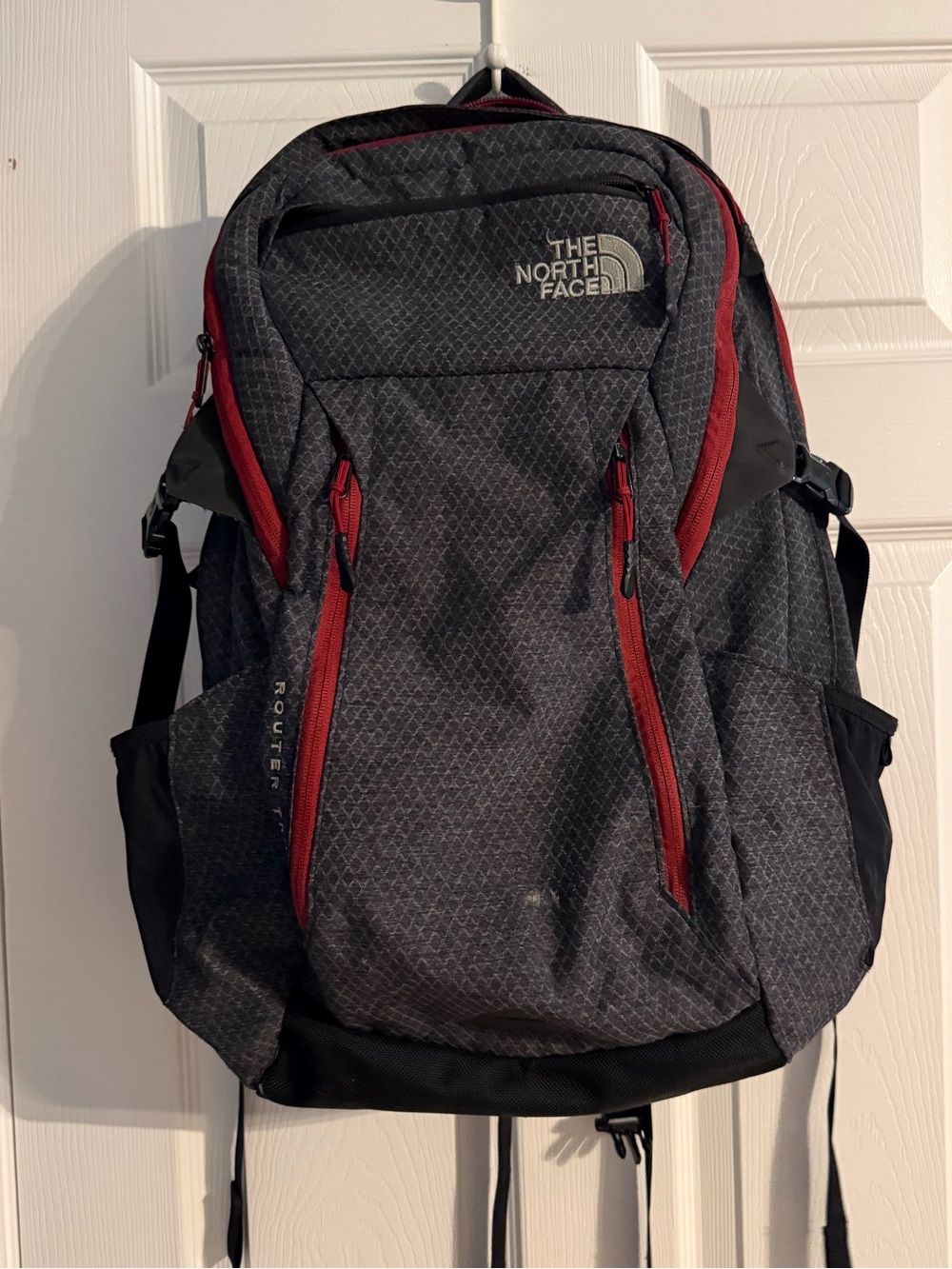 The North Face Router Transit Backpack Gray Red FlexVent Laptop Travel Hiking